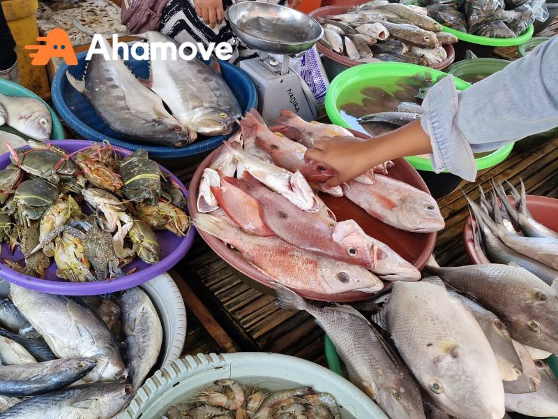 Chợ Tân Bình cũng là đầu mối thực phẩm lớn 